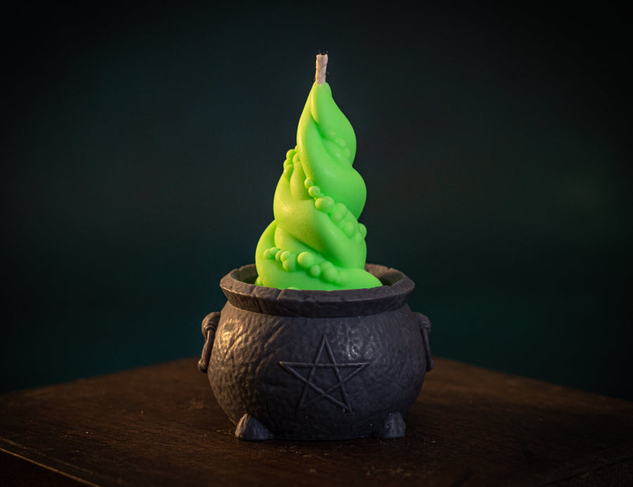 The Enchanted Cauldron candle and spell card